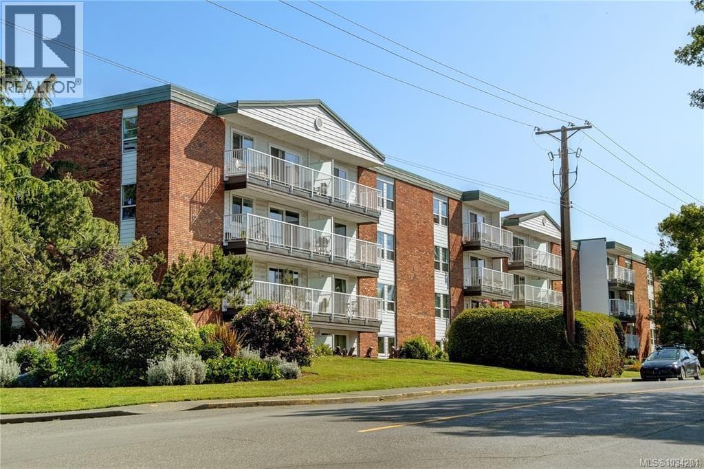 111 900 Tolmie Ave, Victoria — photo 2