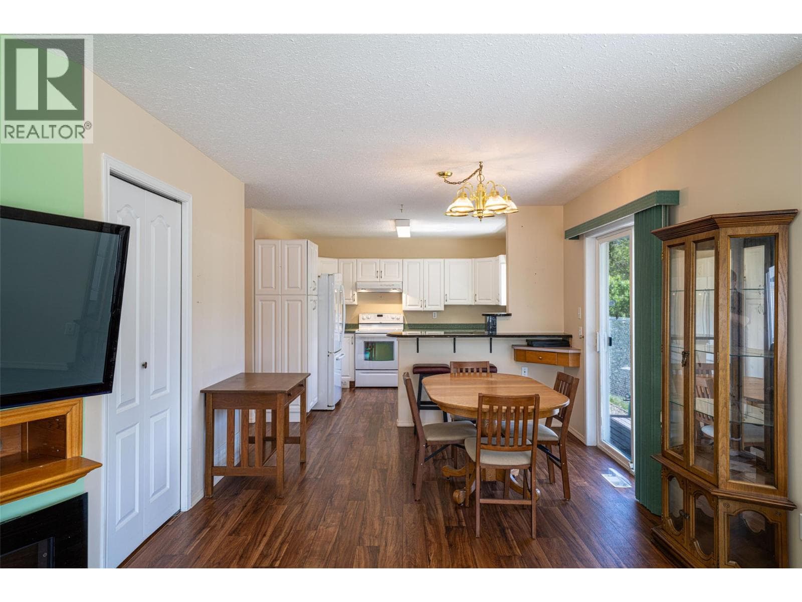 2716 Wolfenden Terrace Unit# 1, Interior REALTORS® — photo 2