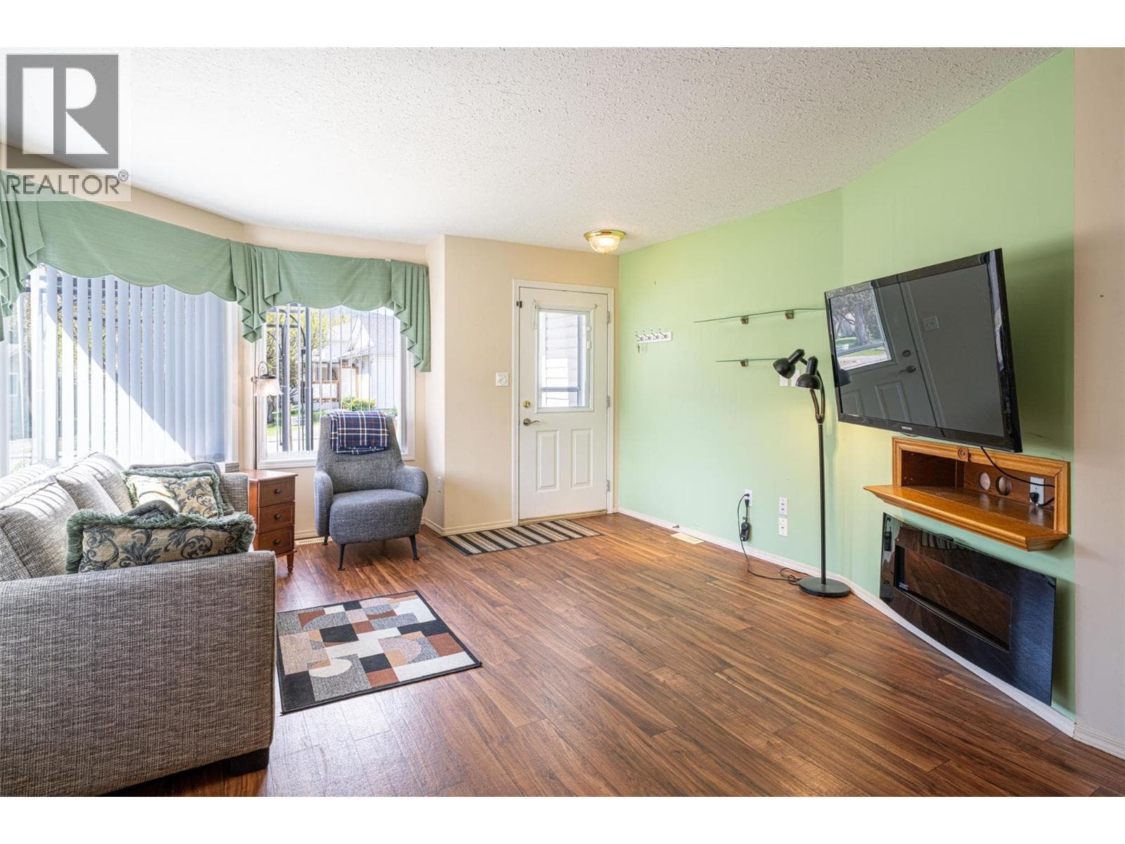 2716 Wolfenden Terrace Unit# 1, Interior REALTORS® — photo 5