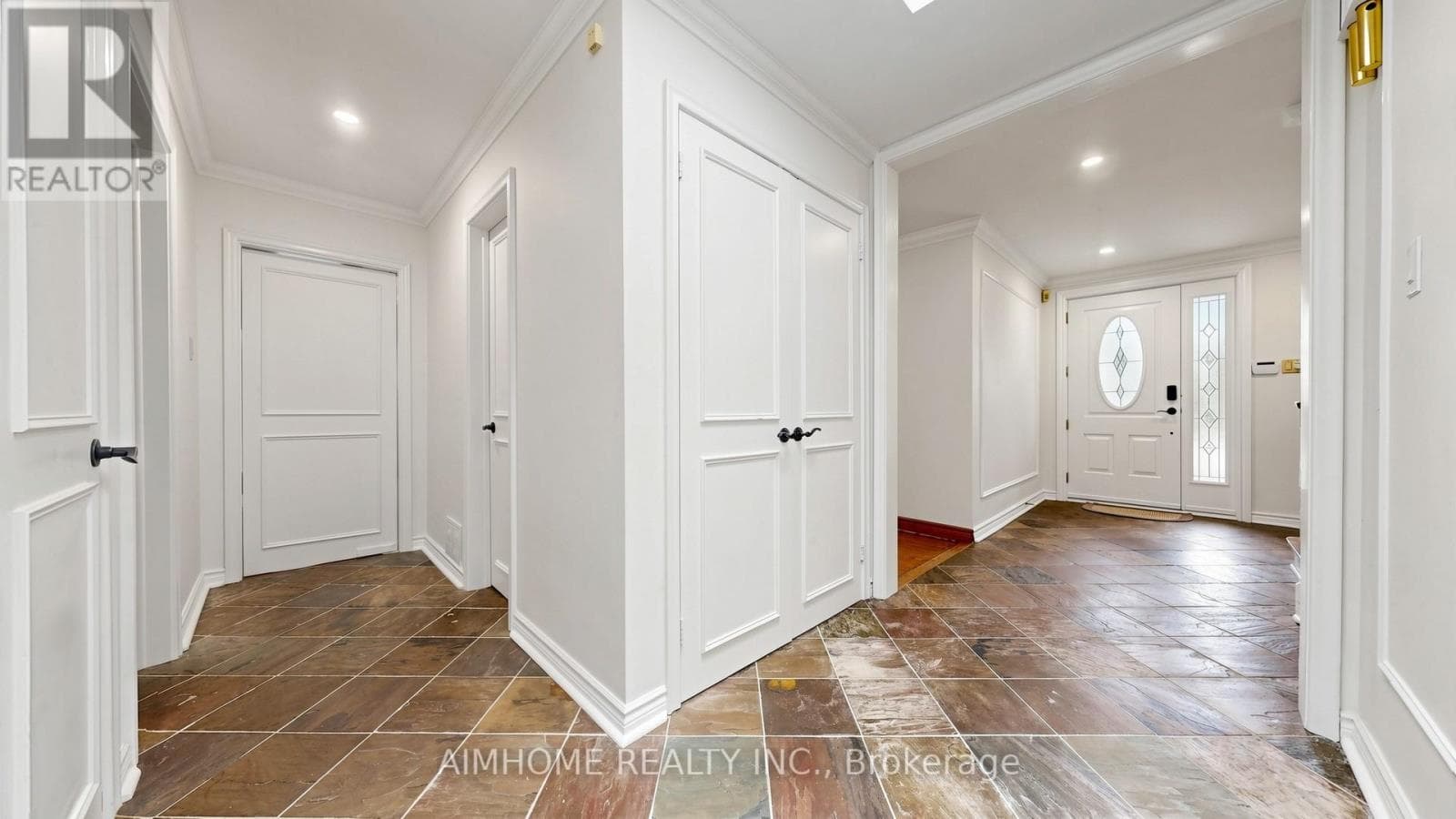 54 PLYMBRIDGE ROAD, Toronto — photo 4