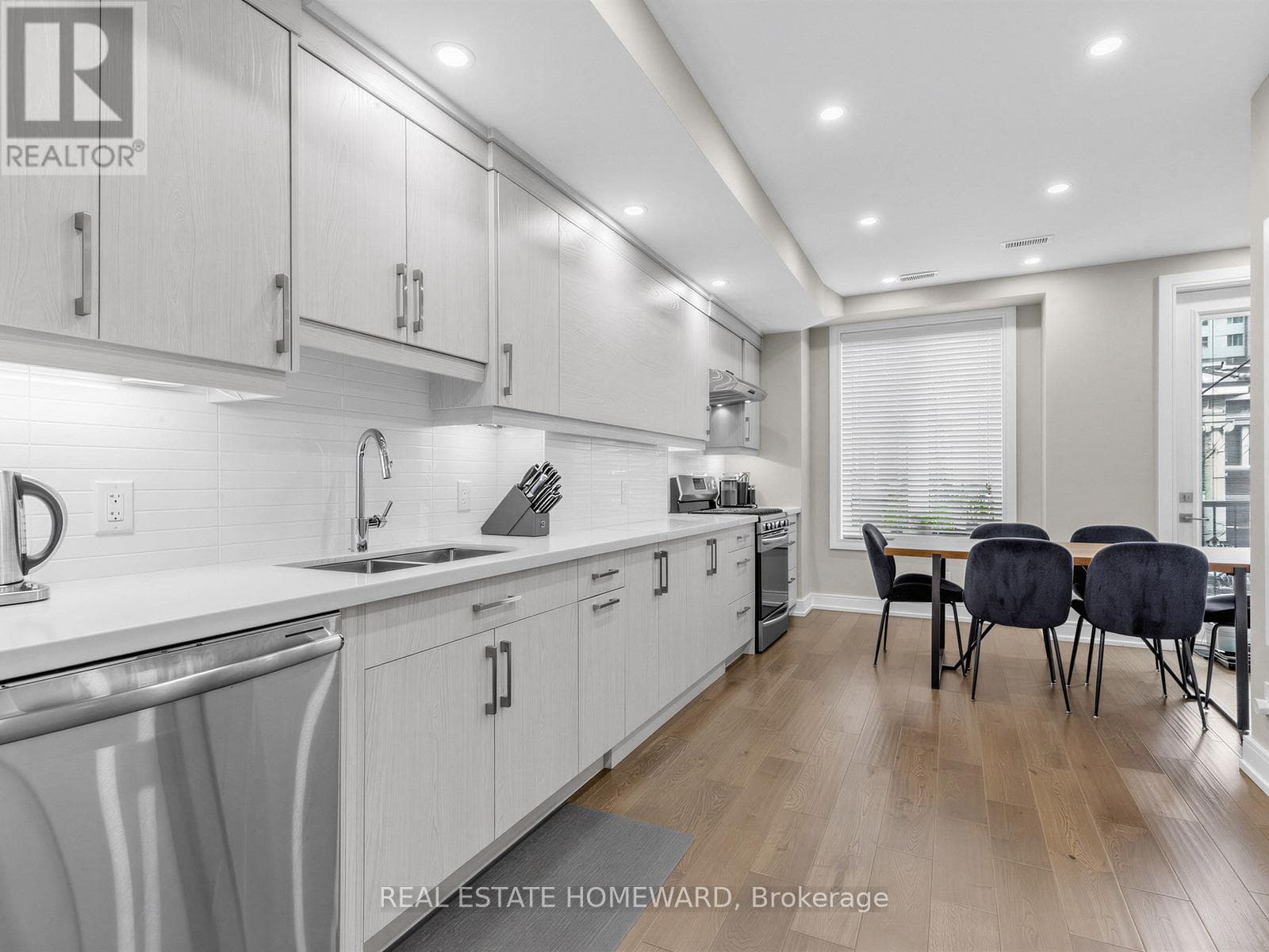 133 COWAN AVENUE, Toronto — photo 5
