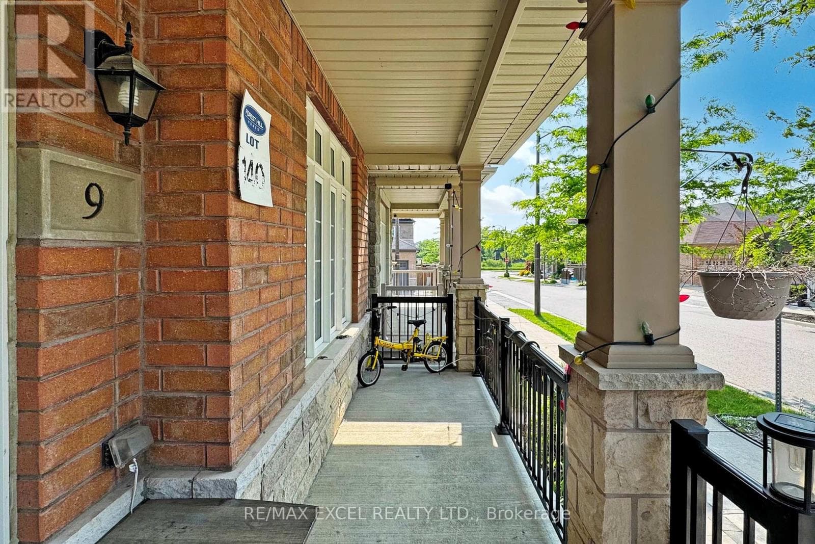 9 SUNNYSIDE HILL ROAD, Toronto — photo 2
