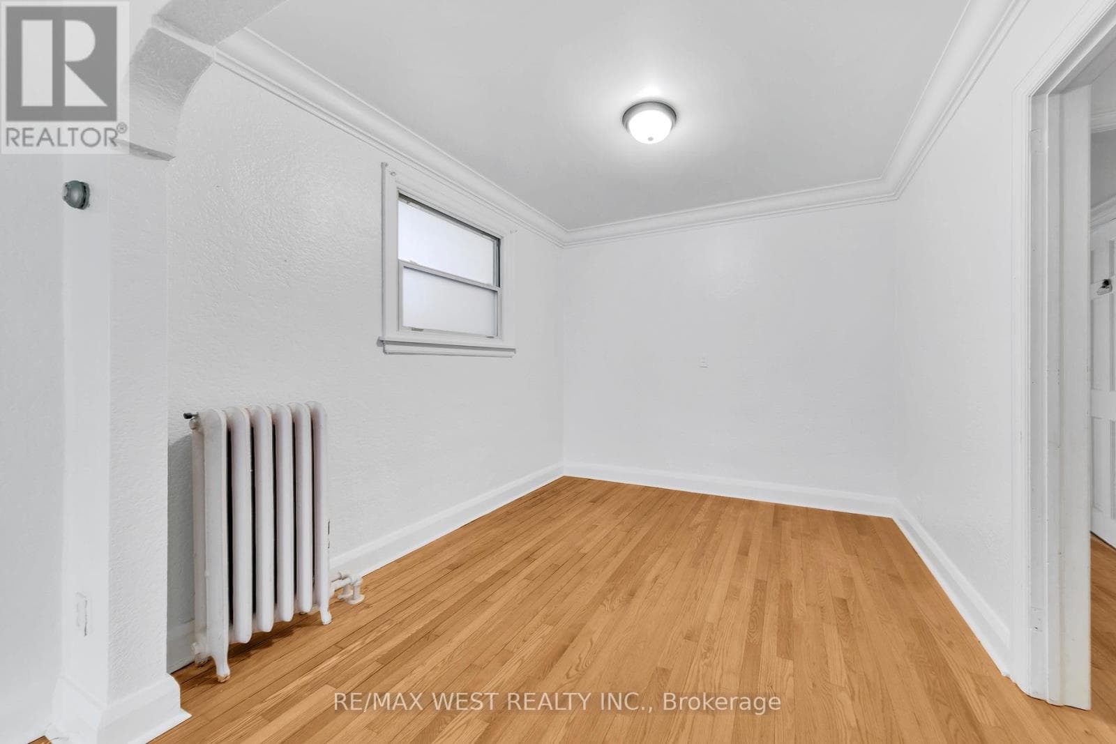 284 FAIRLAWN AVENUE, Toronto — photo 5
