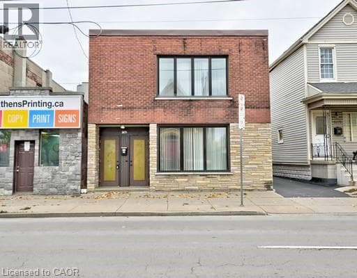 1476 BARTON STREET EAST in Homeside
