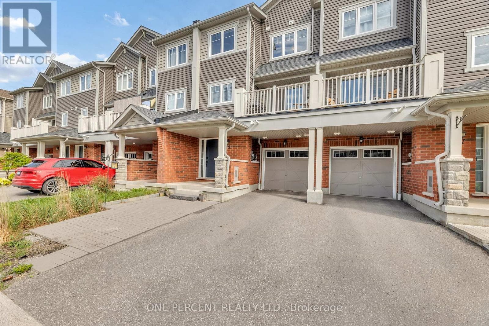 19 NEARCO CRESCENT in WINDFIELDS