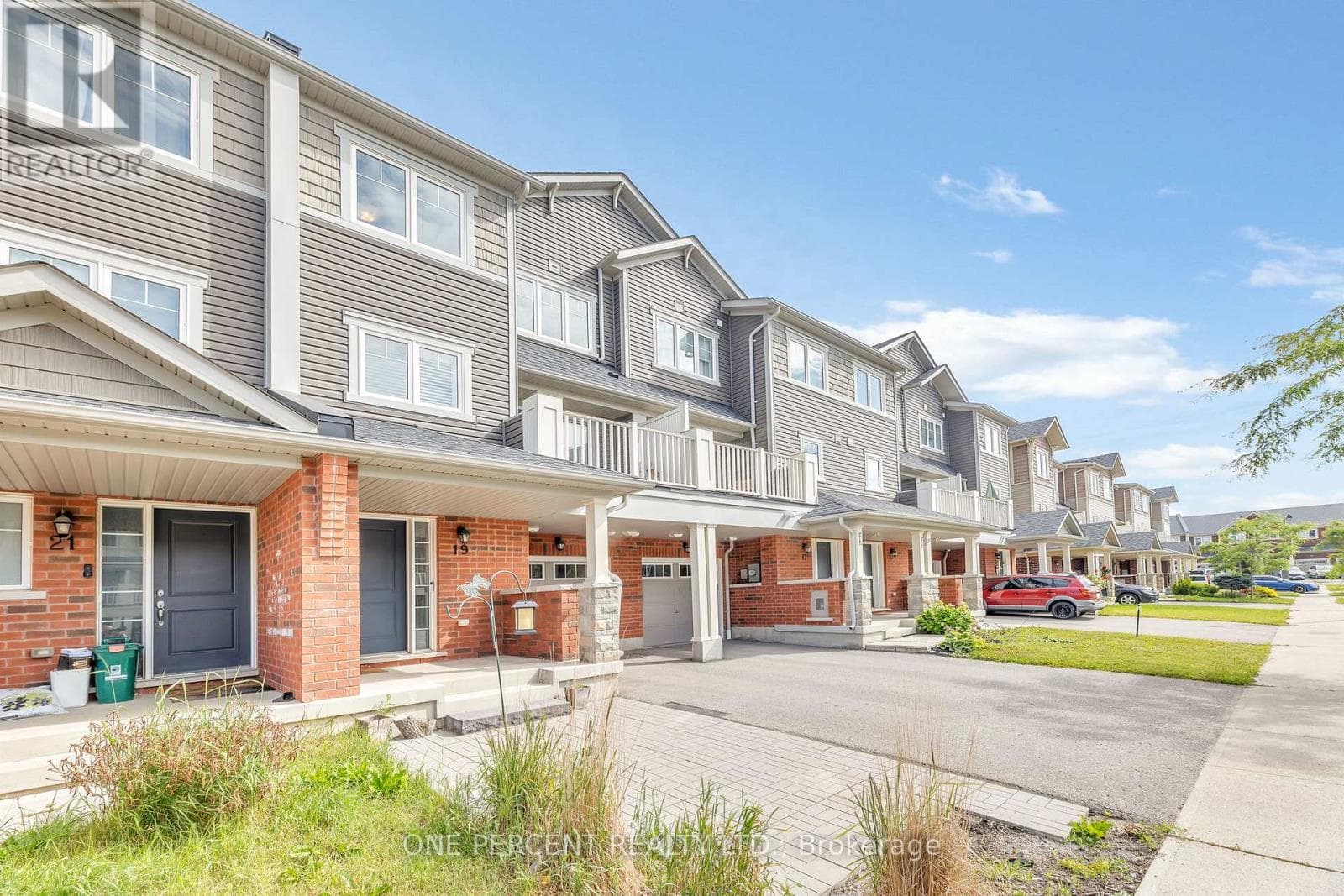 19 NEARCO CRESCENT, Toronto — photo 3