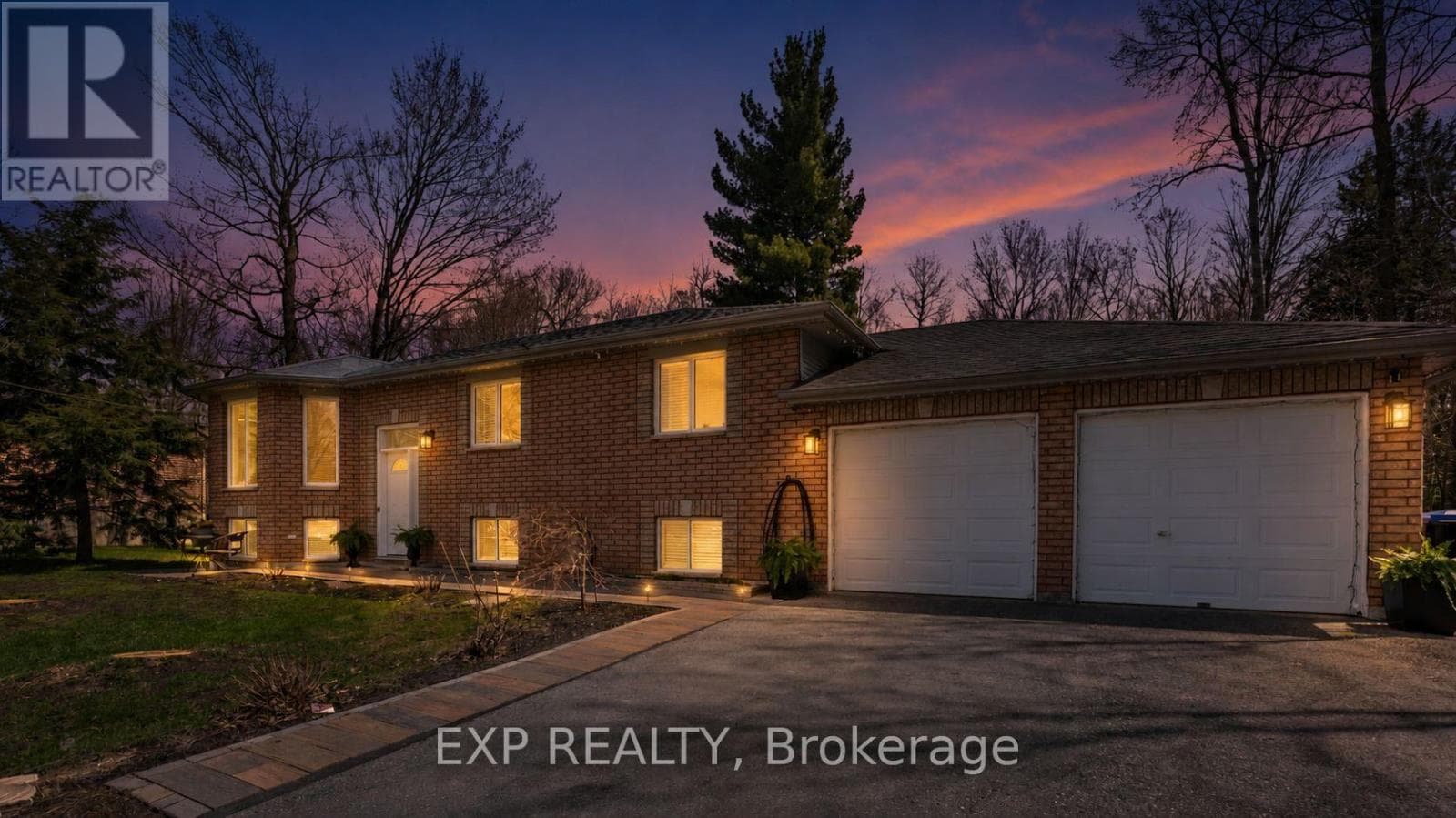 57 PINE PARK BOULEVARD, Toronto — photo 2