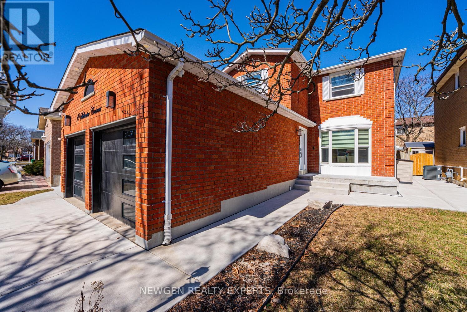 19 STILLWATER CRESCENT, Toronto — photo 3