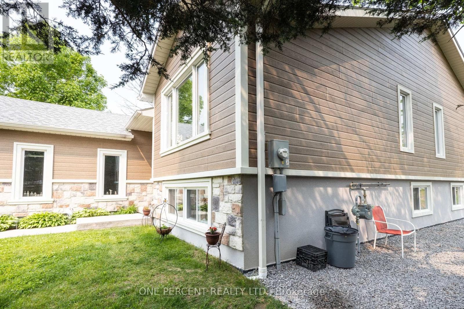 58 MCKENZIE STREET, Toronto — photo 4