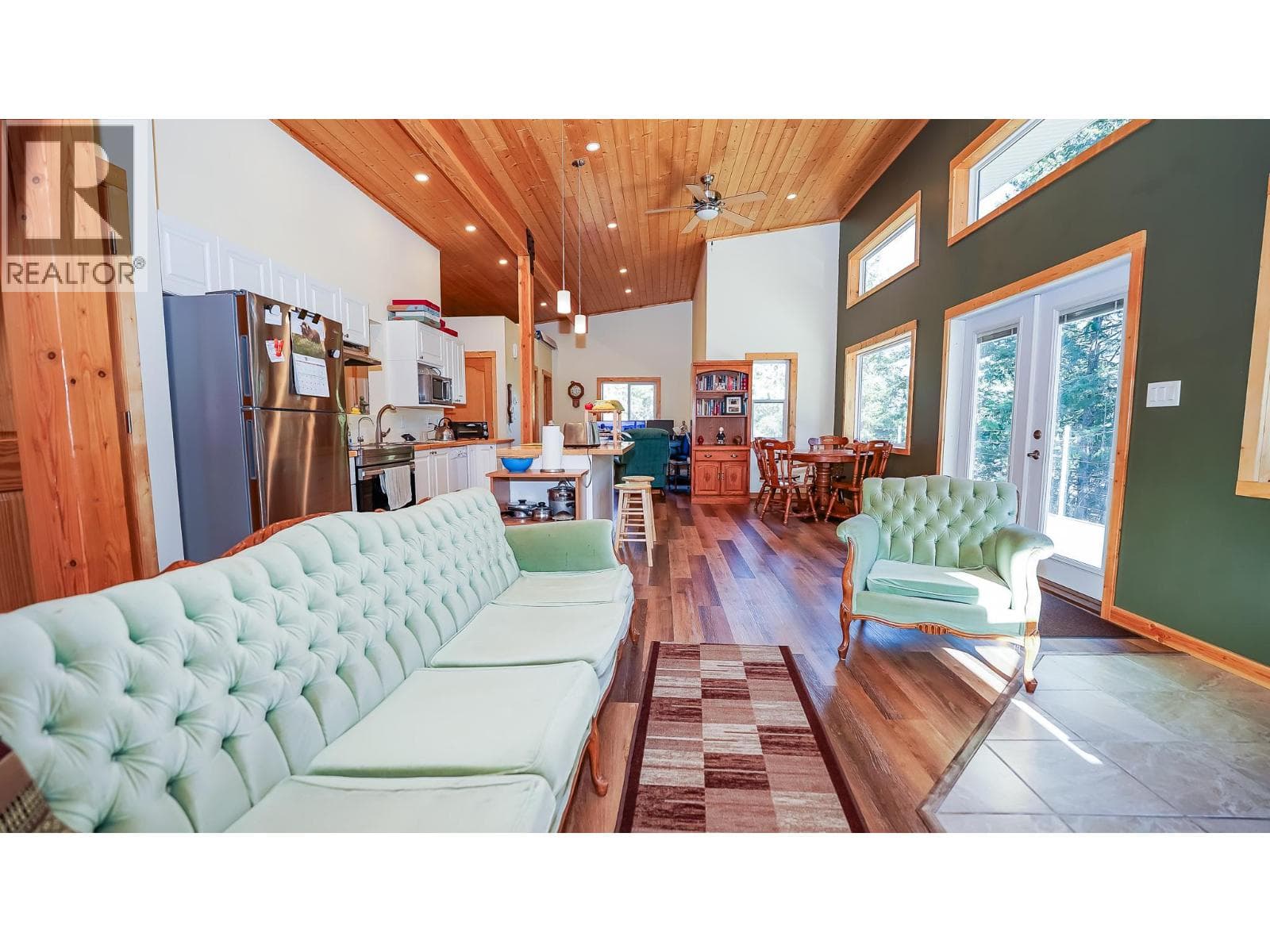1771 SKIMIKIN ROAD, Interior REALTORS® — photo 2