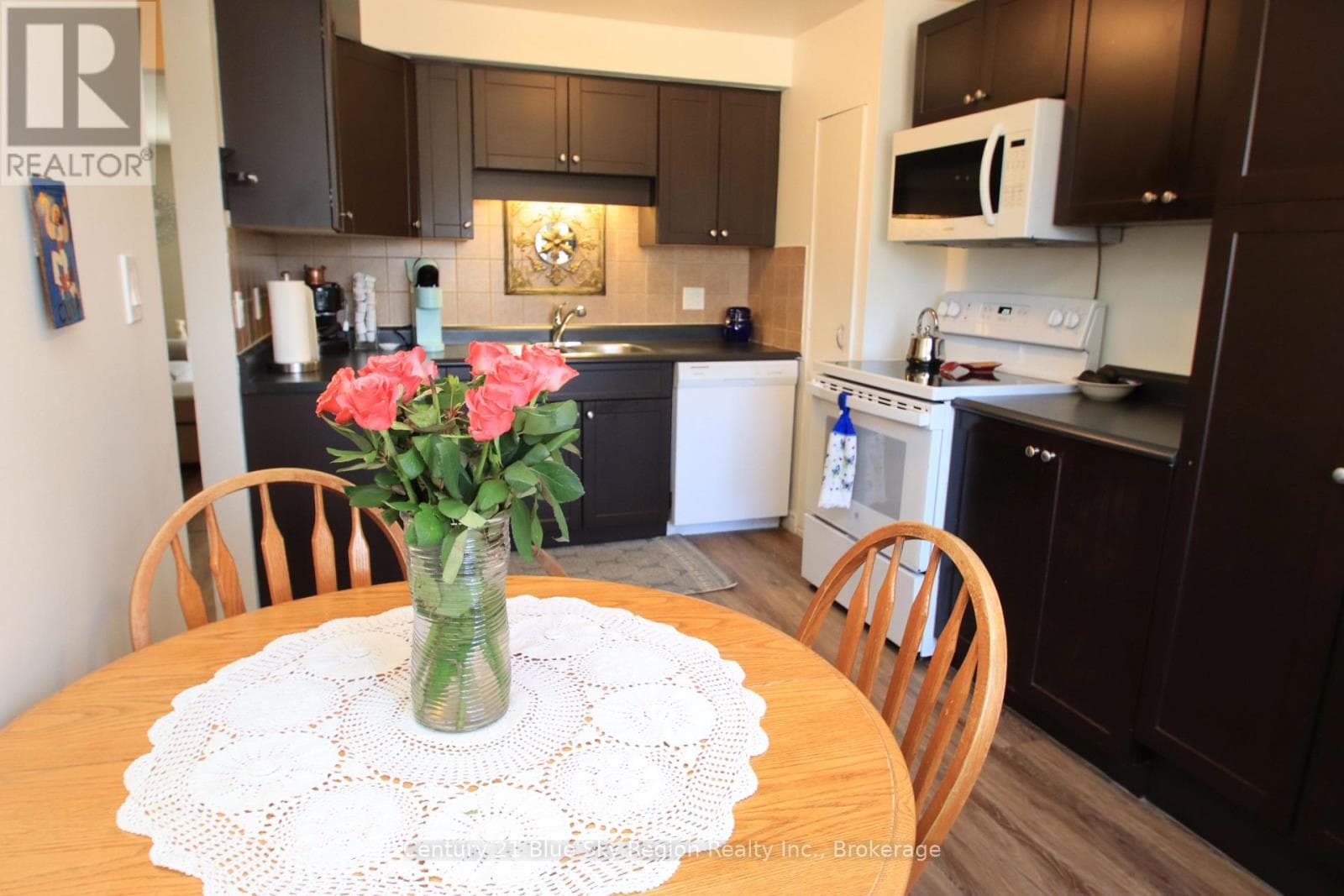 10 - 604 BANNER AVENUE, North Bay — photo 2