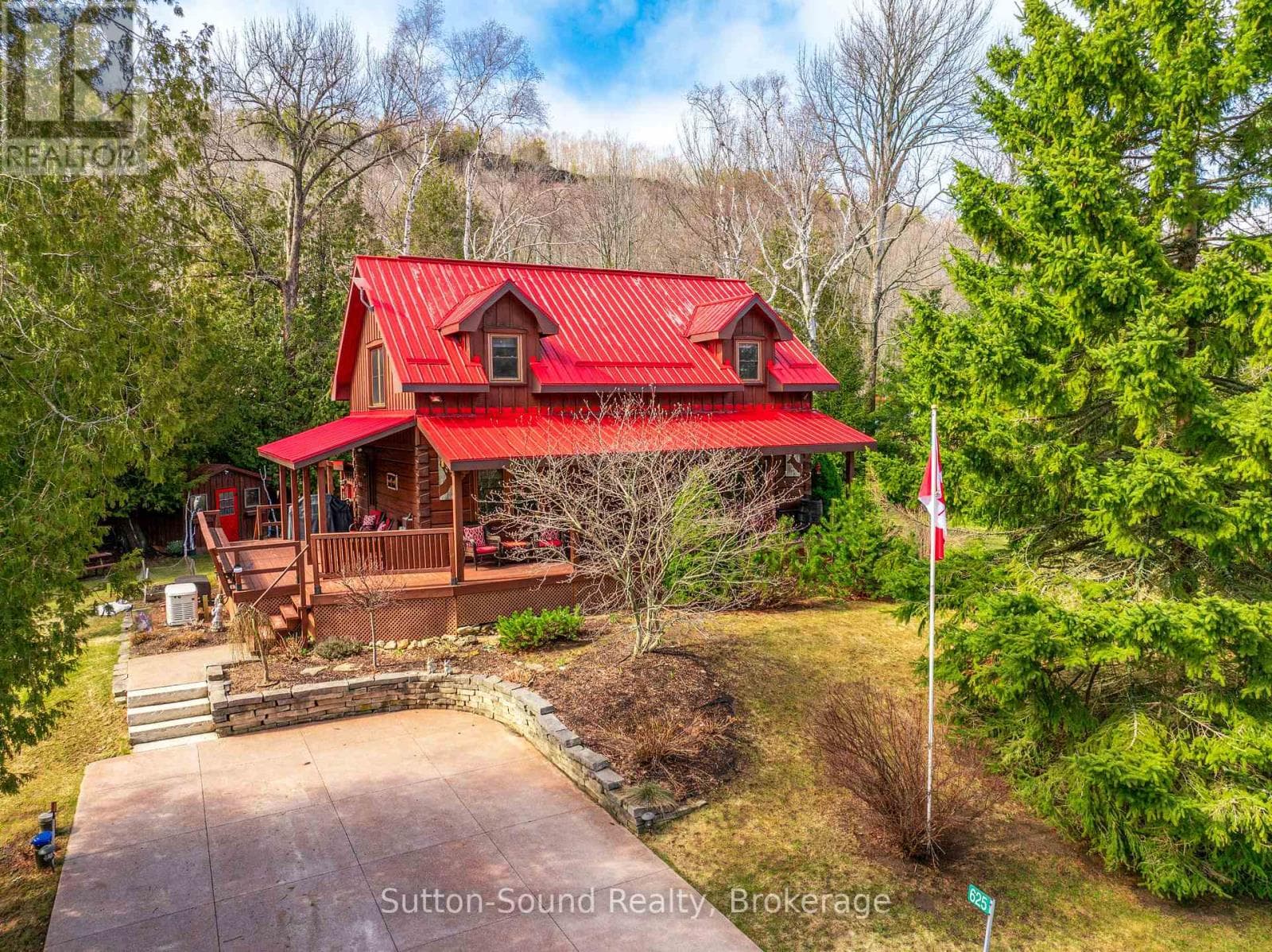 625 MALLORY BEACH ROAD in 