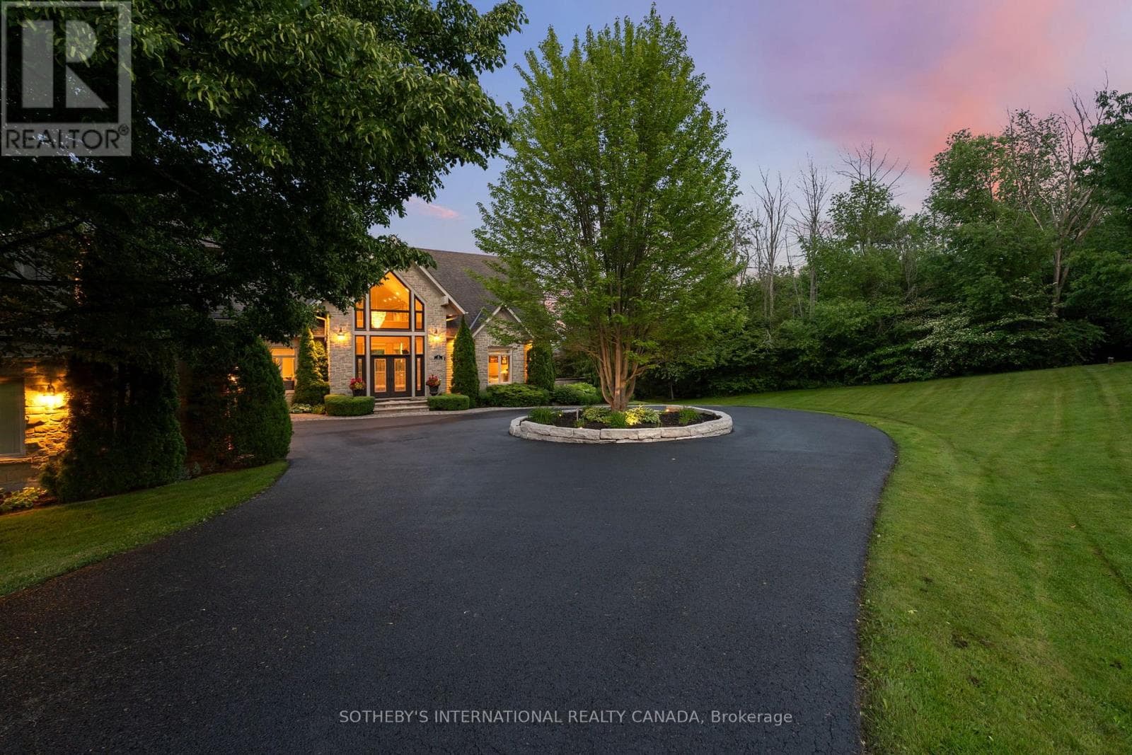 12 ISLAND VIEW COURT, Toronto — photo 2