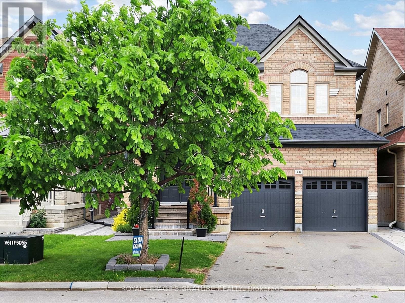 46 KINCARDINE STREET, Toronto — photo 2