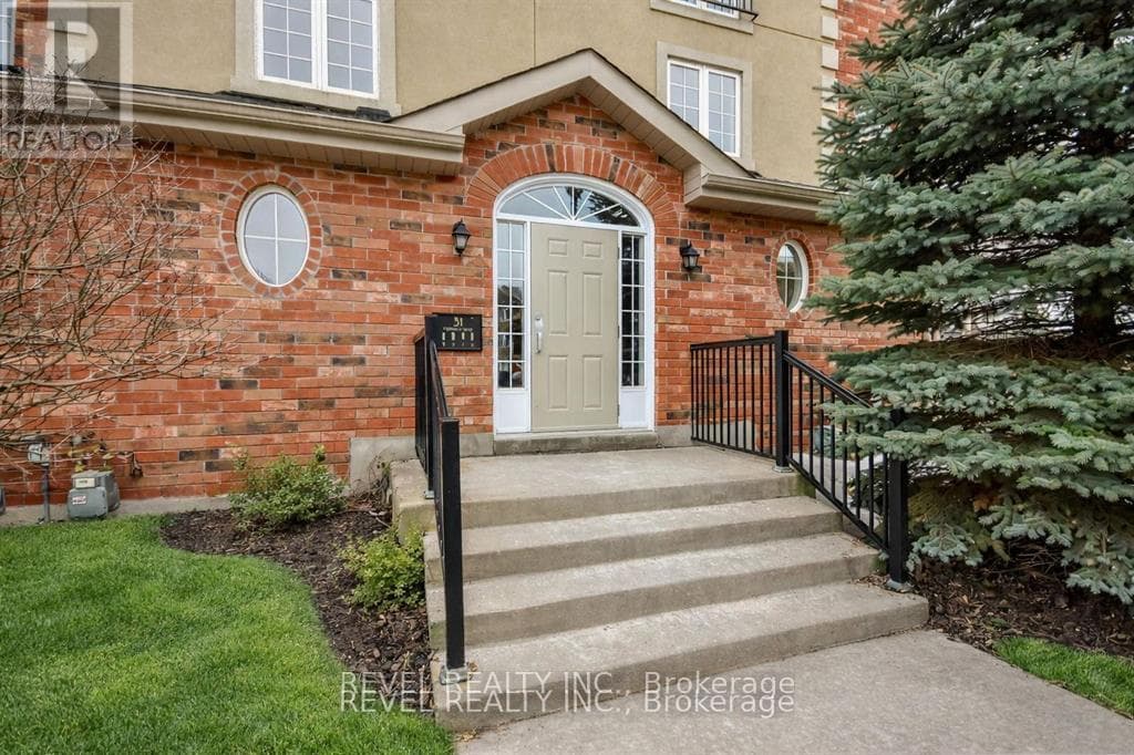 5 - 51 FERNDALE DRIVE S, Toronto — photo 3