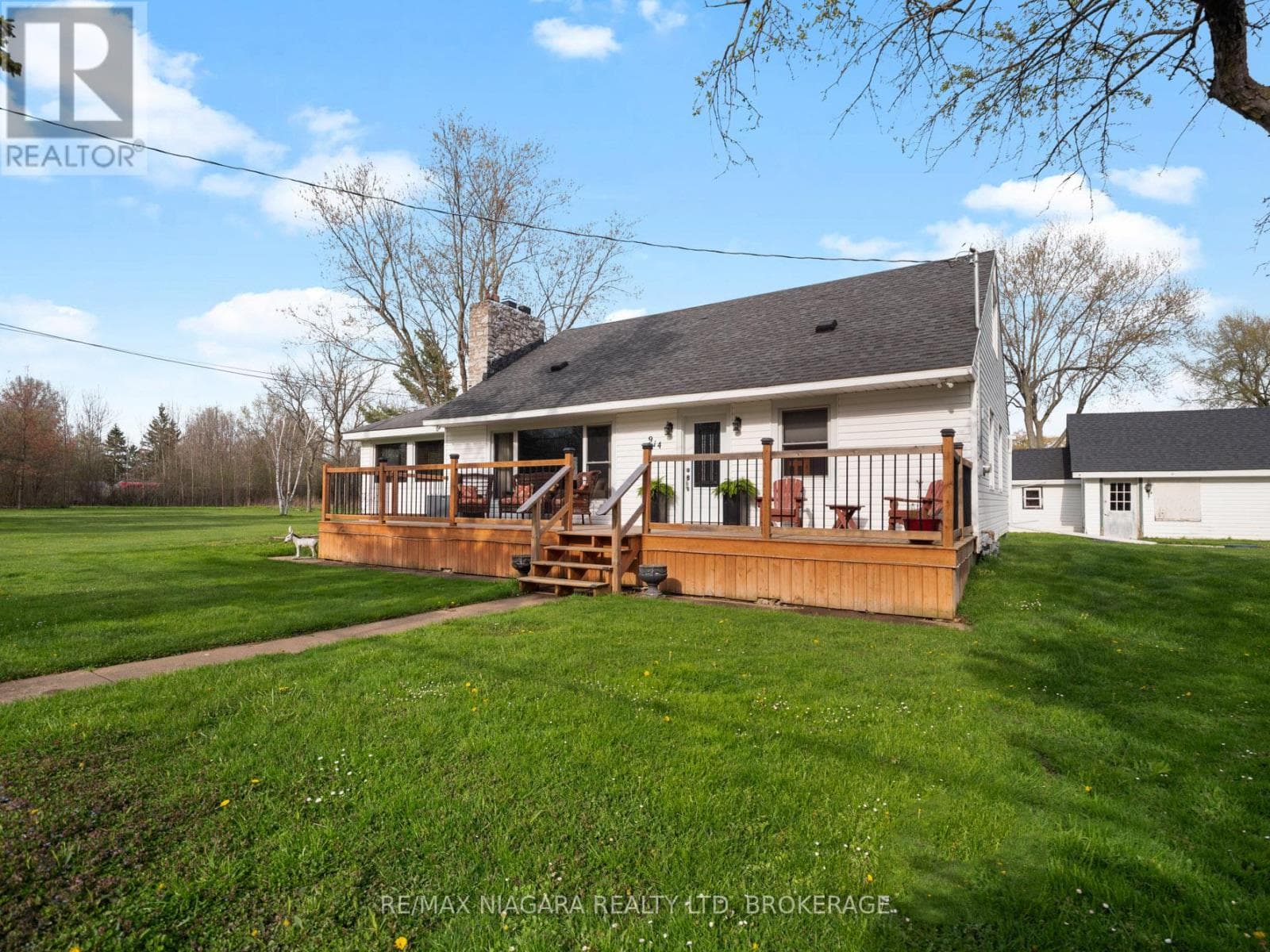 914 OAKHILL BOULEVARD, Niagara — photo 2