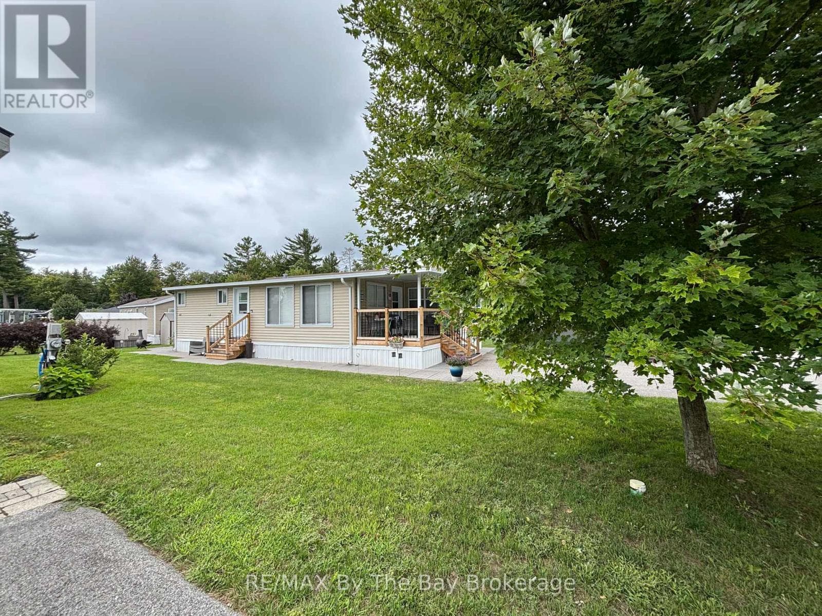 108 MADAWASKA TRAIL, OnePoint — photo 3