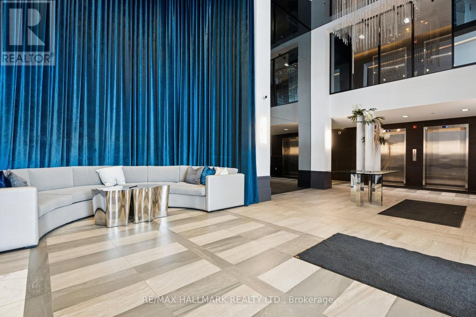 409 - 10 CONCORD PLACE, Toronto — photo 4