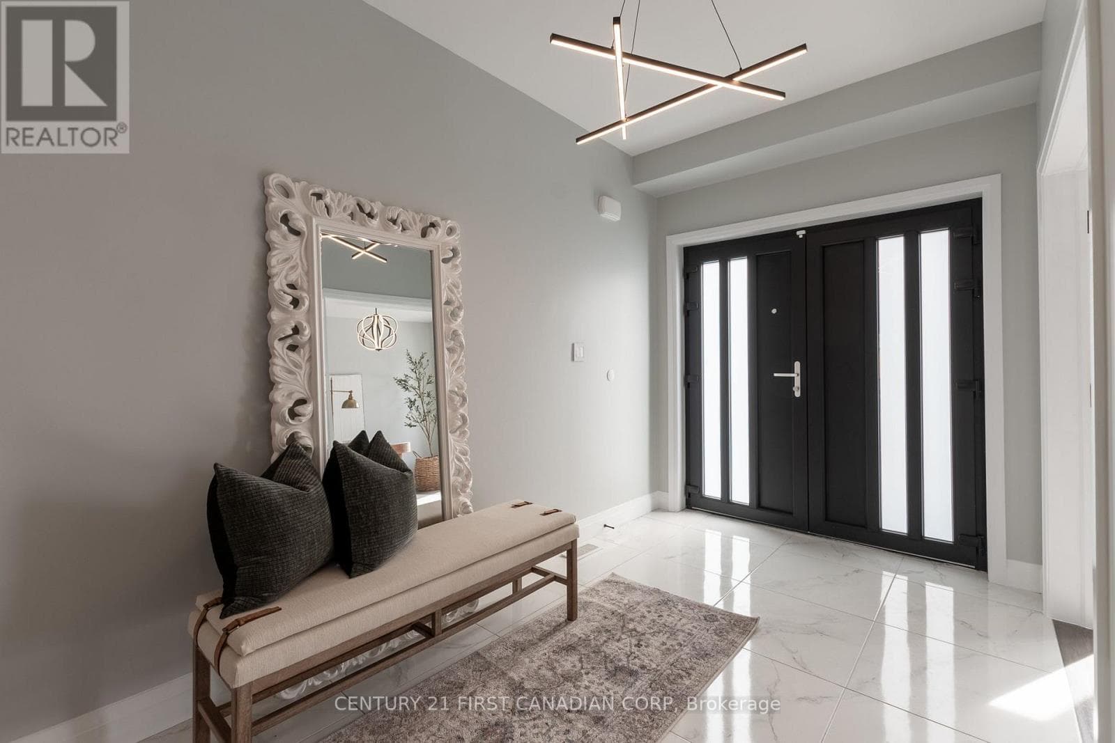 2166 TRIPP DRIVE, London and St. Thomas — photo 2