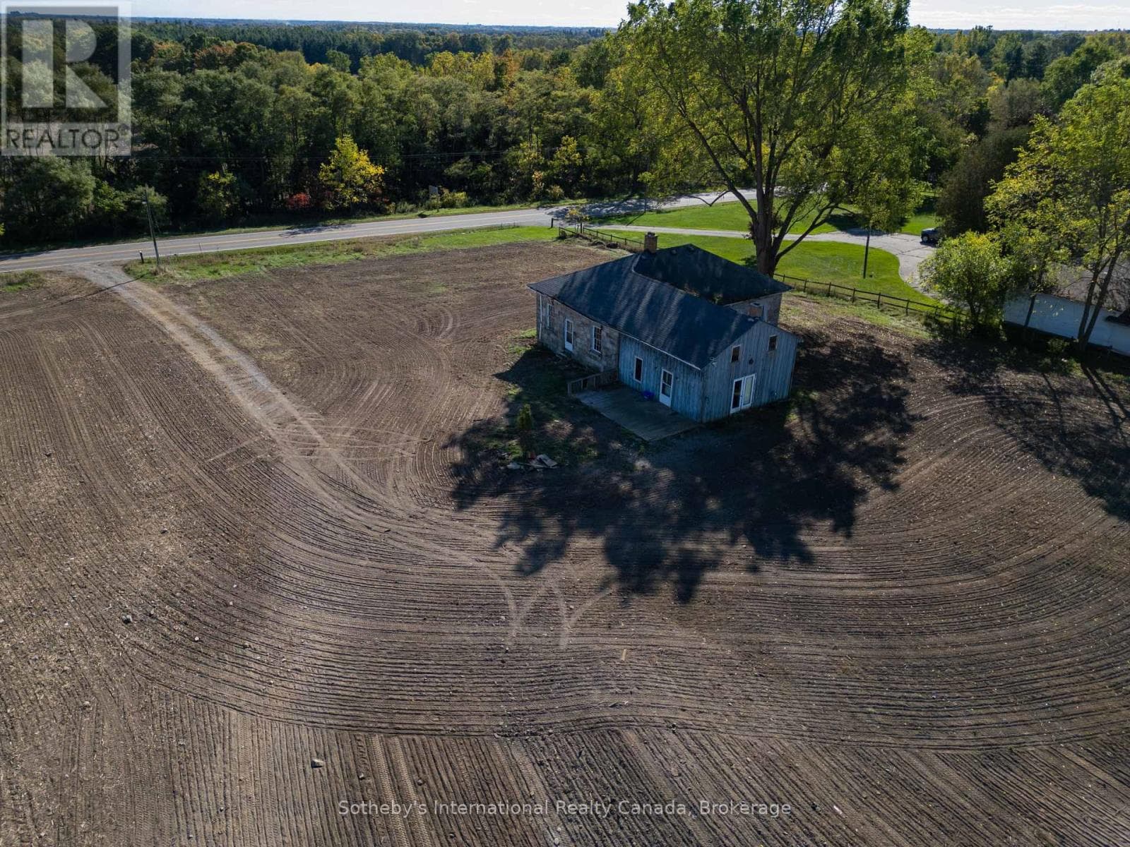 343 BLUE LAKE ROAD, Oakville-Milton — photo 3