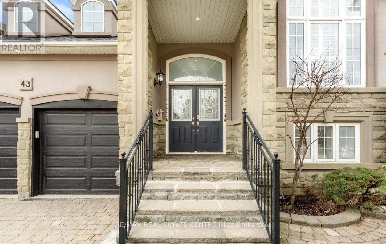 43 DONHERB CRESCENT, Toronto — photo 3