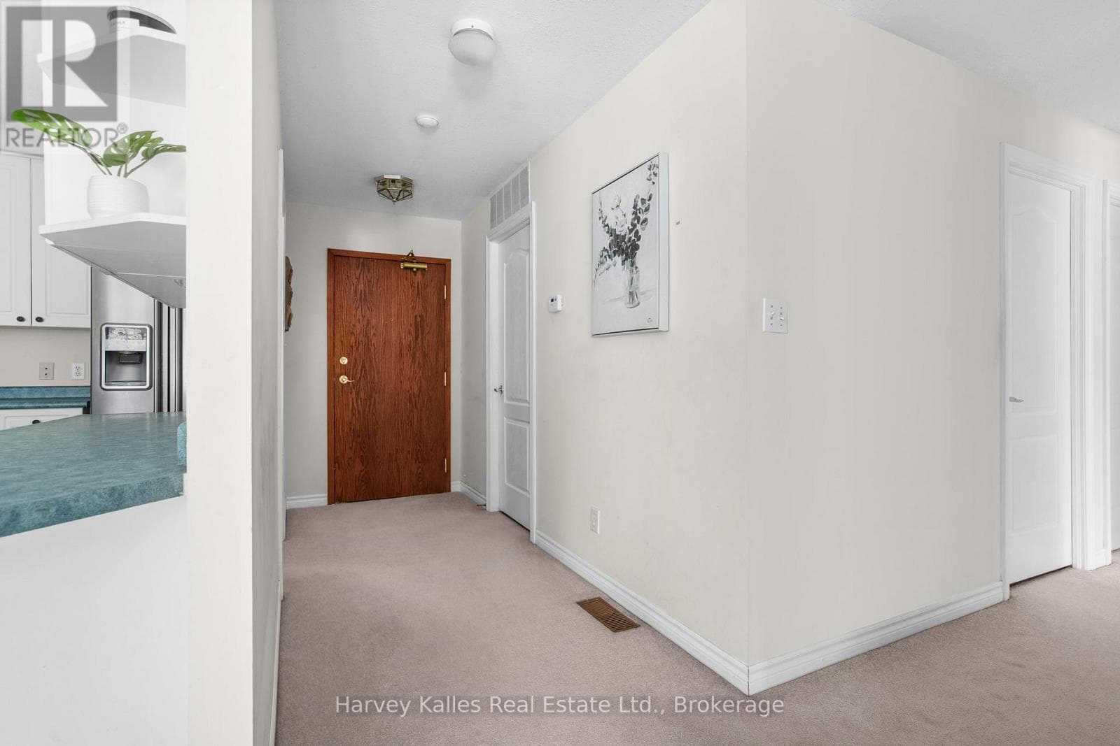 107 - 31 DAIRY LANE, OnePoint — photo 4