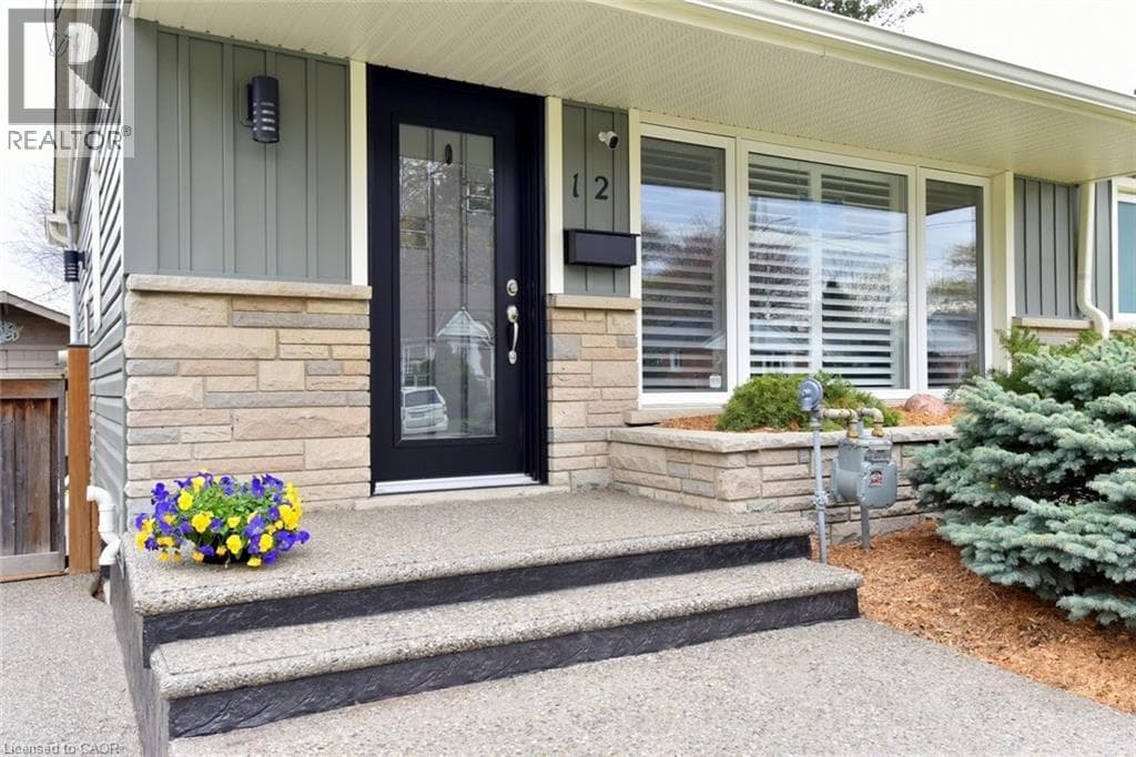 12 DESJARDINS AVENUE, Cornerstone — photo 2