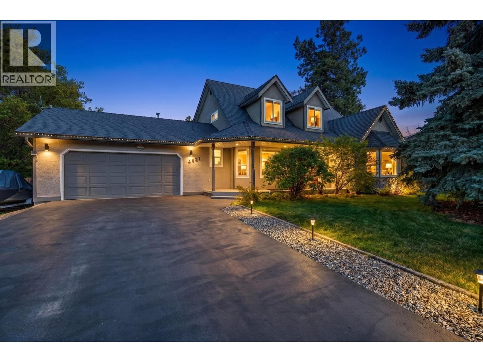 4621 PARKRIDGE DRIVE in North Mission - Crawford
