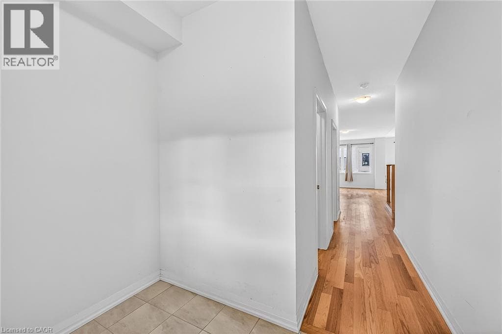 21 LONSDALE Road, Cornerstone — photo 5