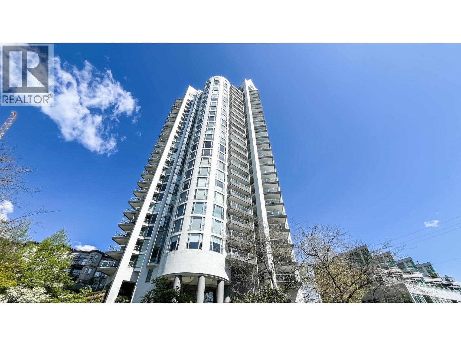 701 120 W 2ND STREET, Greater Vancouver — photo 2