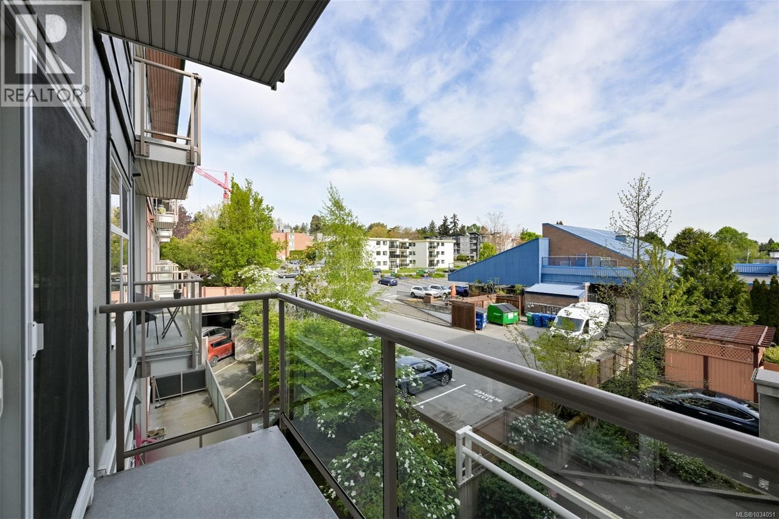 311 1550 Church Ave, Victoria — photo 5