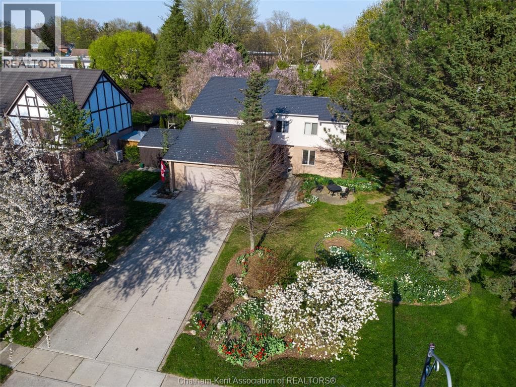 30 CRAMAR CRESCENT, Chatham Kent — photo 2