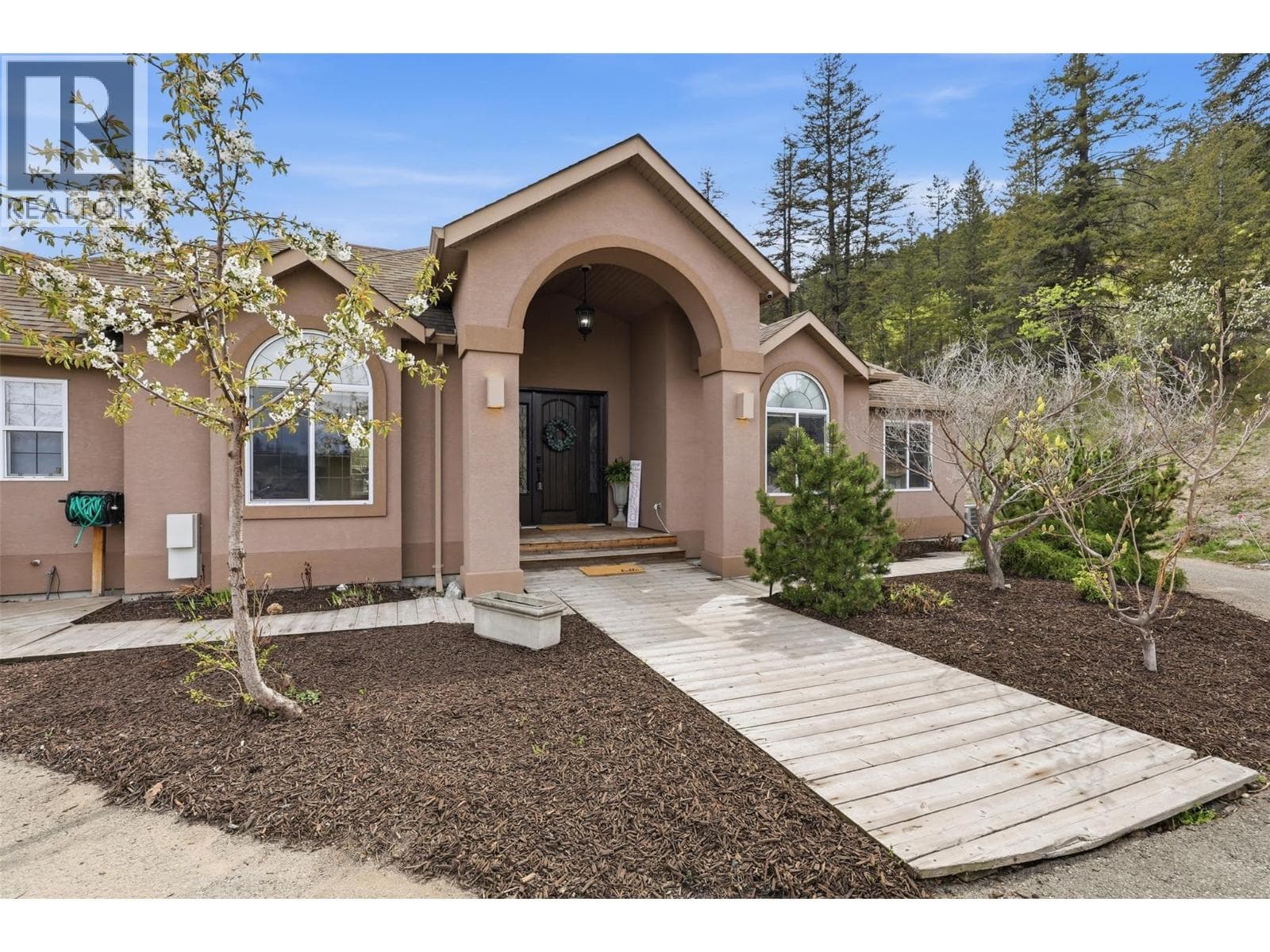 2001 HUGH ALLAN DRIVE, Interior REALTORS® — photo 4
