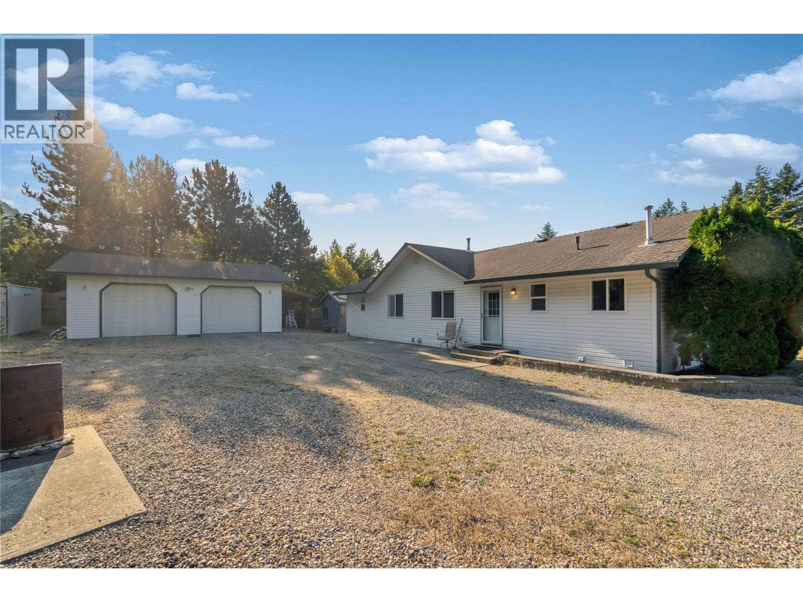 760 MOBLEY ROAD, Interior REALTORS® — photo 5