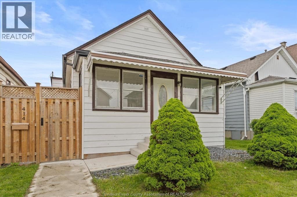 414 PARENT AVENUE, Windsor — photo 4
