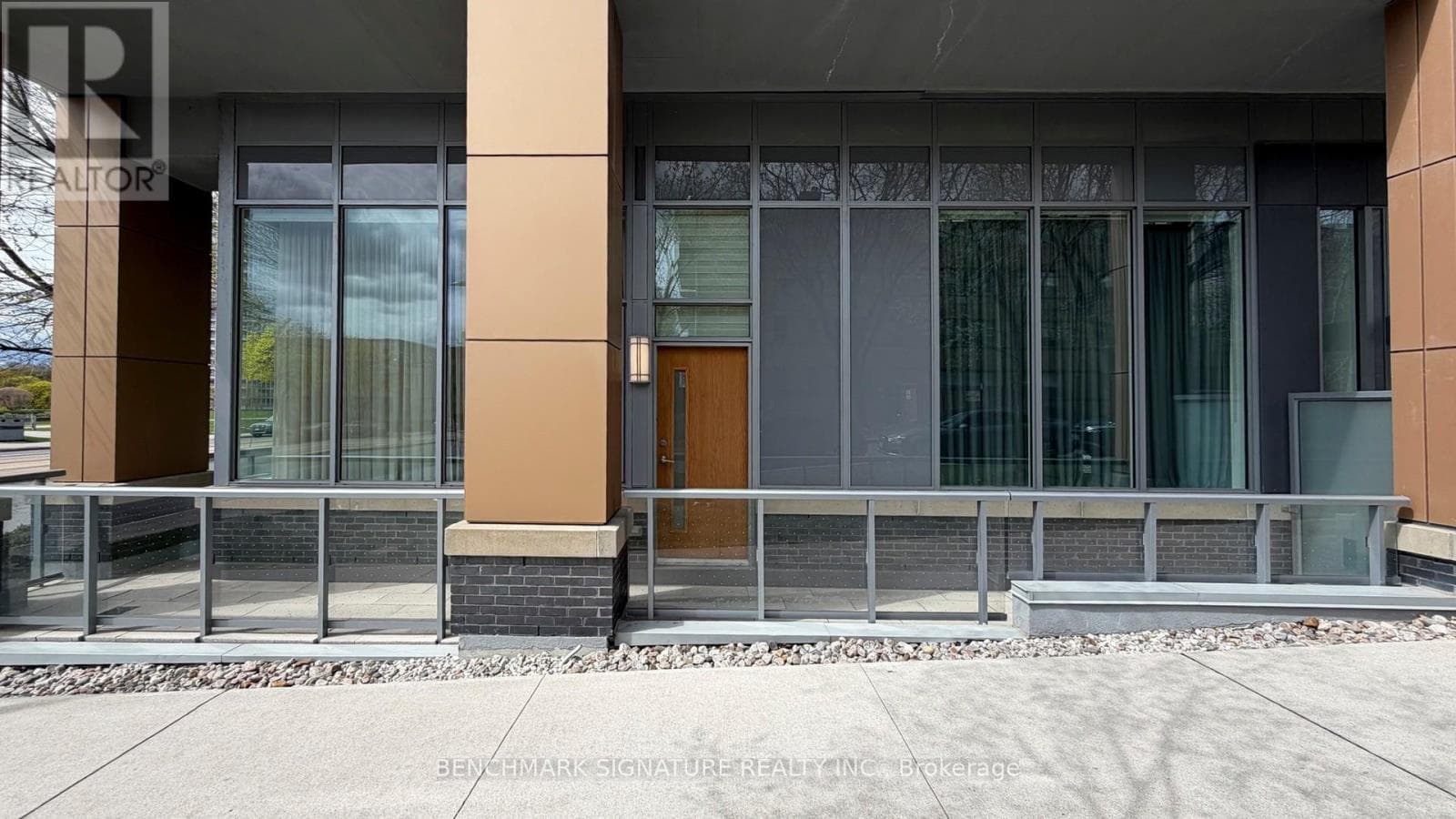 TH106 - 6 PARKWOOD AVENUE, Toronto — photo 5