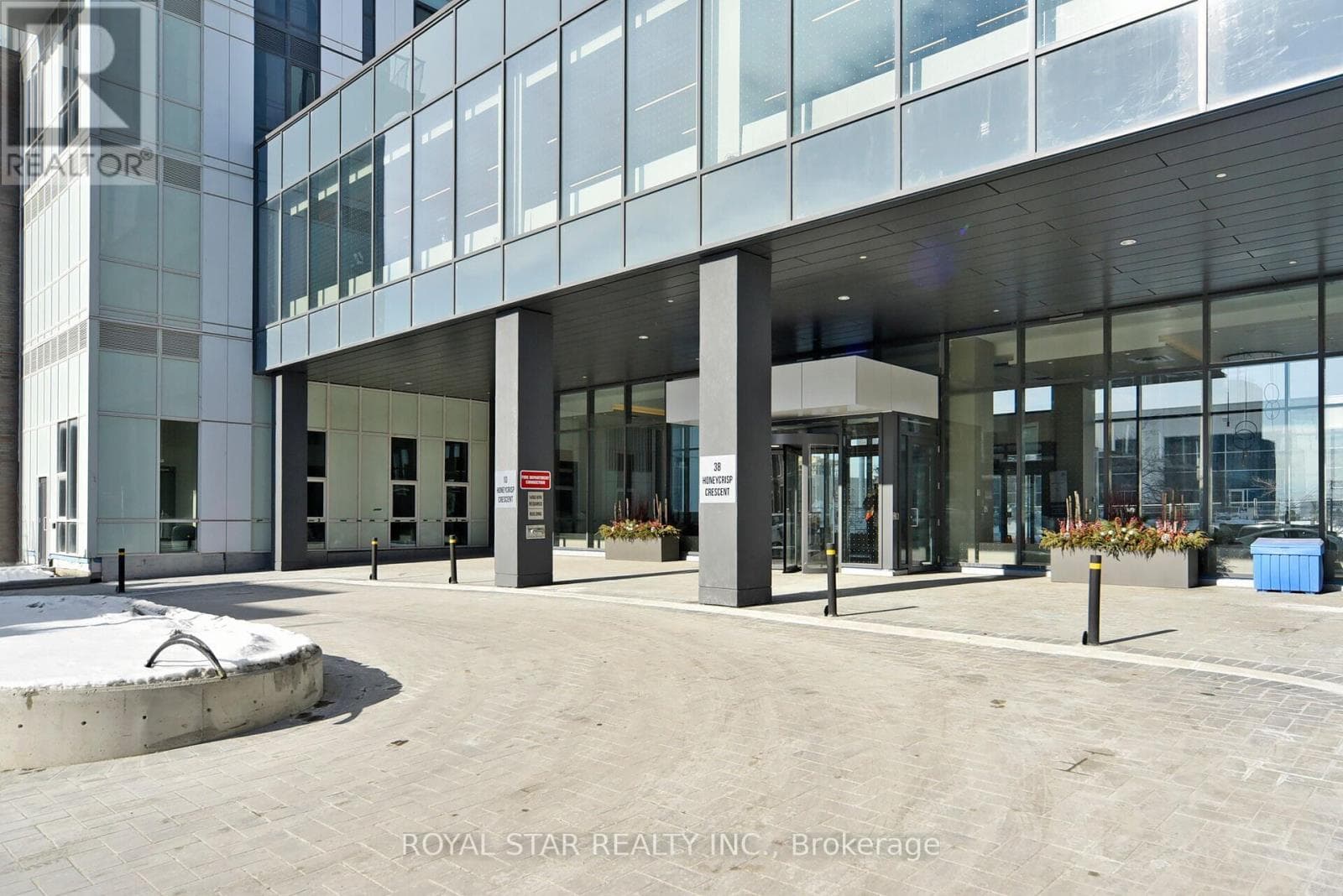 909 - 10 HONEYCRISP CRESCENT, Toronto — photo 4