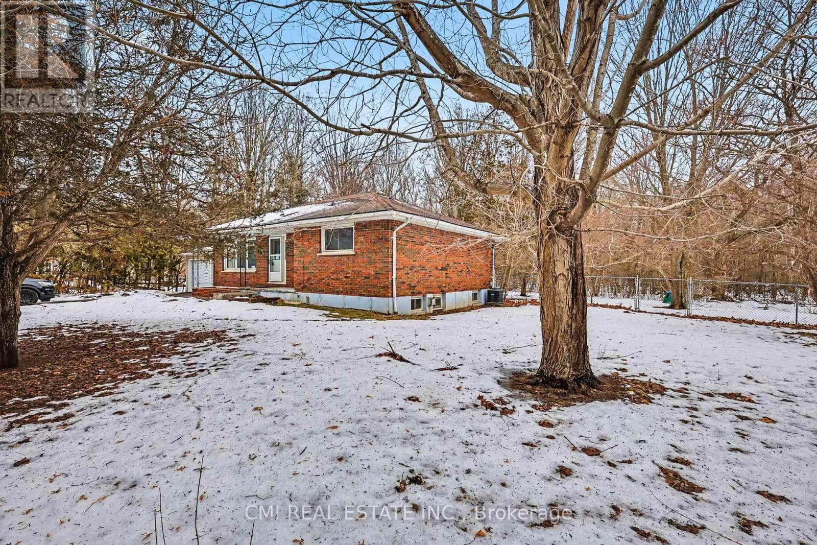 606 GLEN MILLER ROAD, Toronto — photo 3