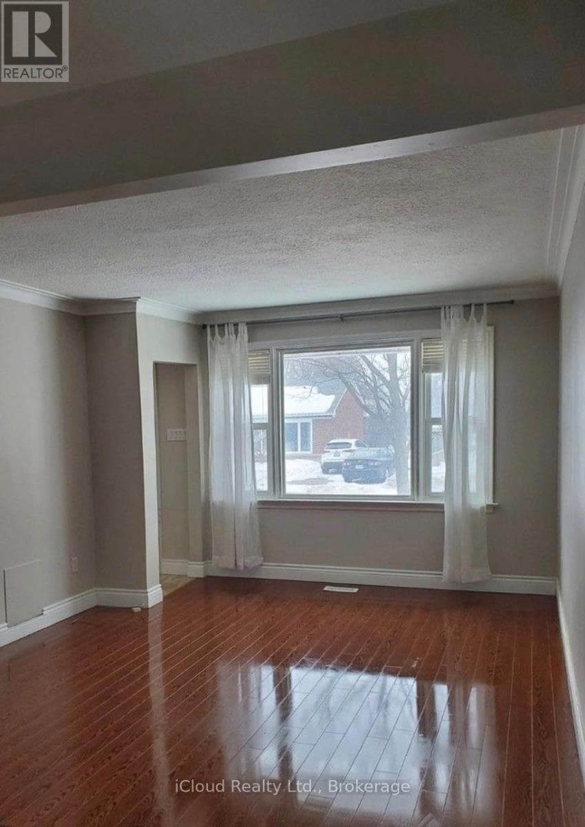 85 ELIZABETH STREET, Toronto — photo 3