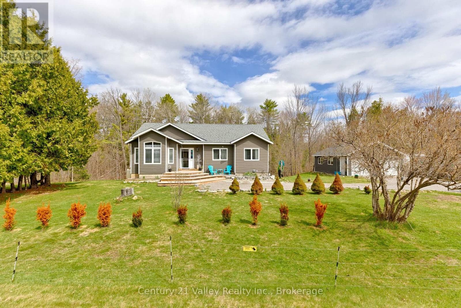 6196 132 HIGHWAY, Renfrew County