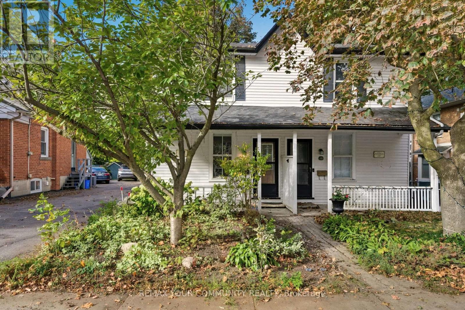 30 ELIZABETH STREET SOUTH in Richmond Hill North West
