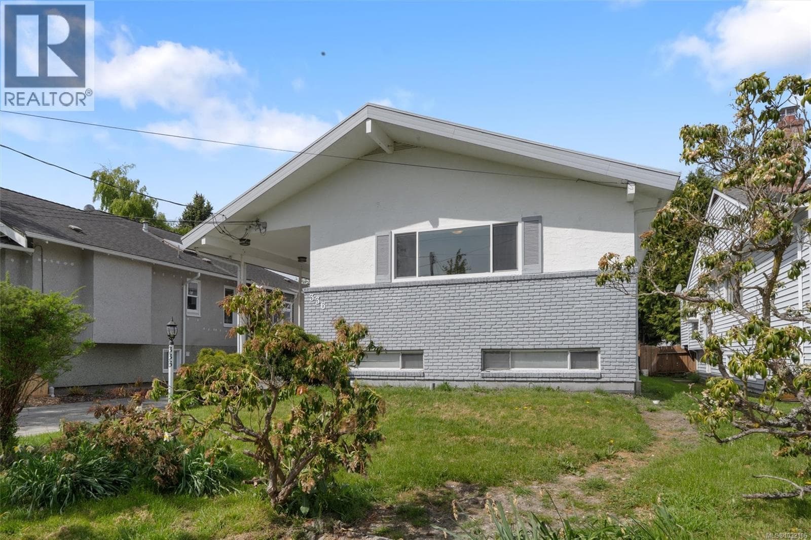 336 STANNARD AVENUE, Victoria — photo 2