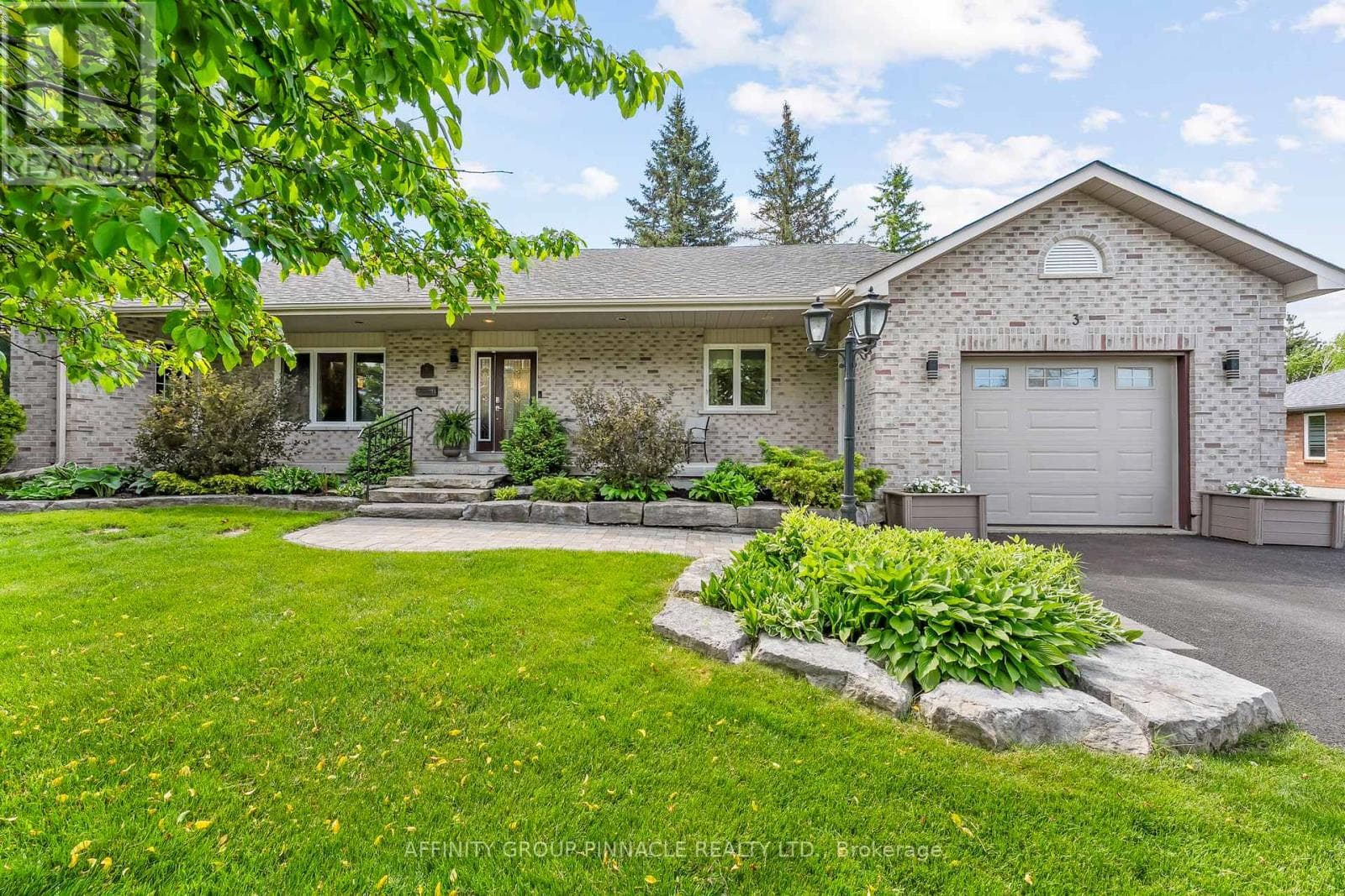 3 DAVID DRIVE in Lindsay