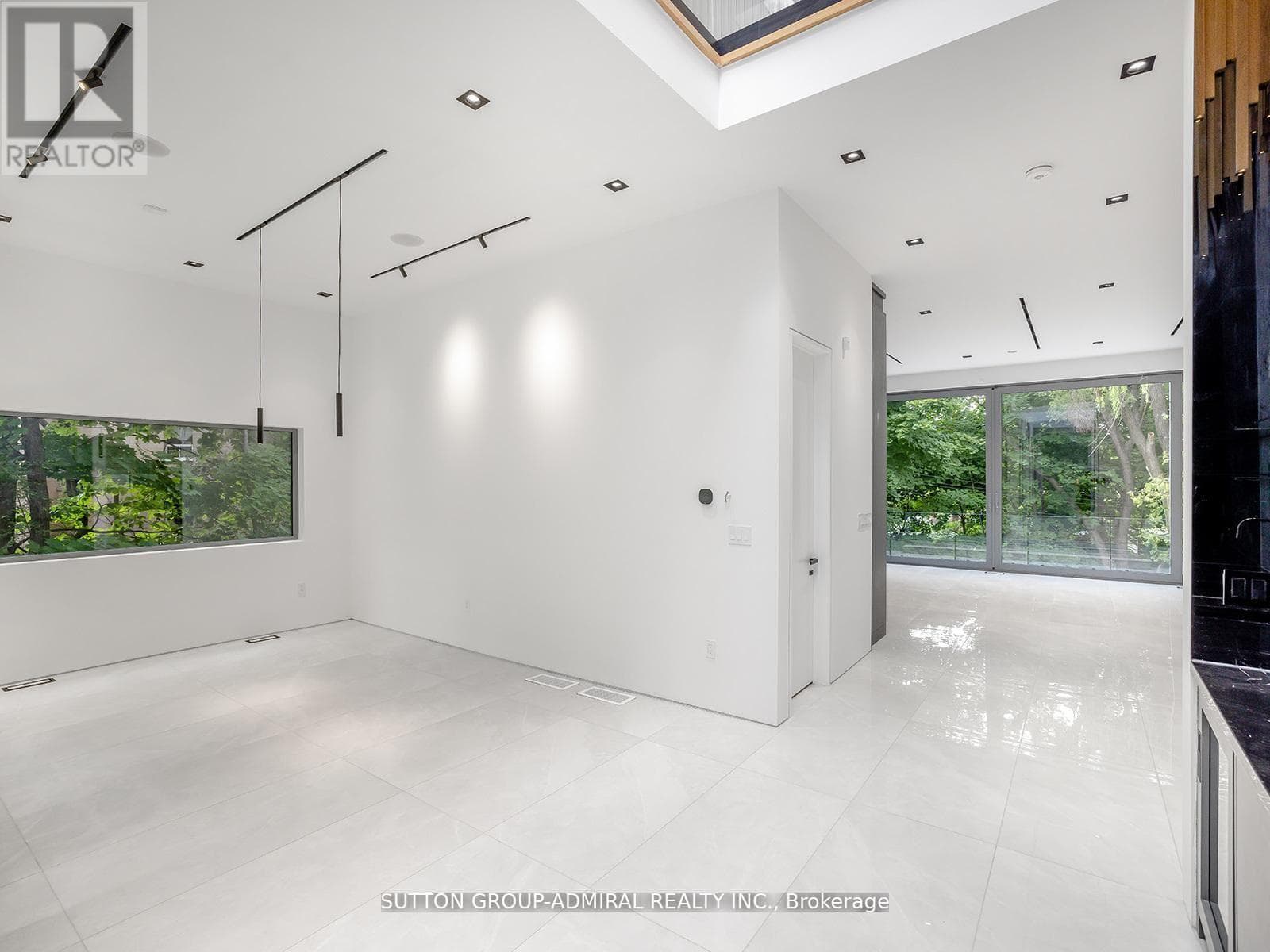 157 OLD FOREST HILL ROAD, Toronto — photo 3