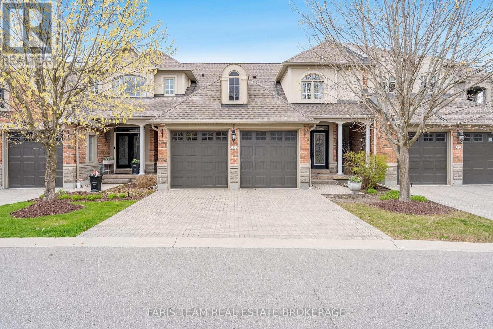 10 WILTON TRAIL, Toronto — photo 2