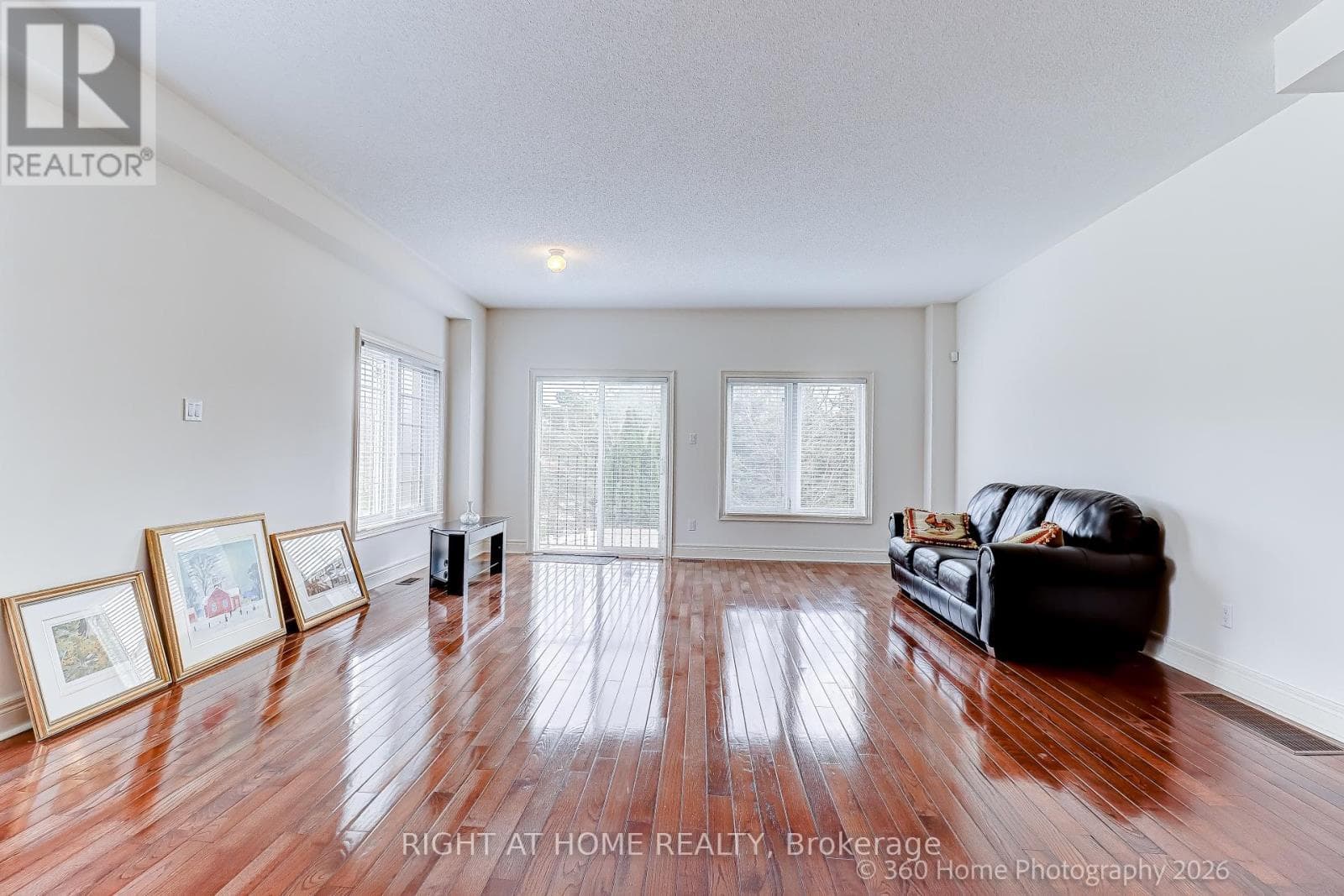 2 - 1130 CAWTHRA ROAD, Toronto — photo 2