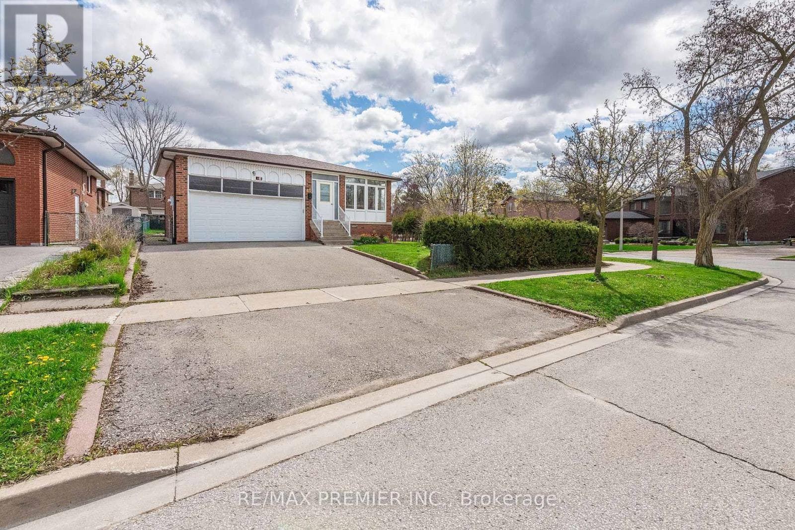 43 JULES AVENUE, Toronto — photo 2