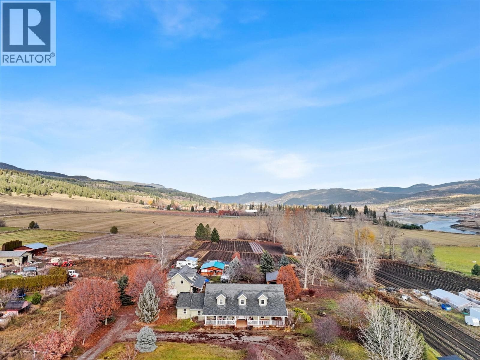 710 DAIRY ROAD, Interior REALTORS® — photo 3