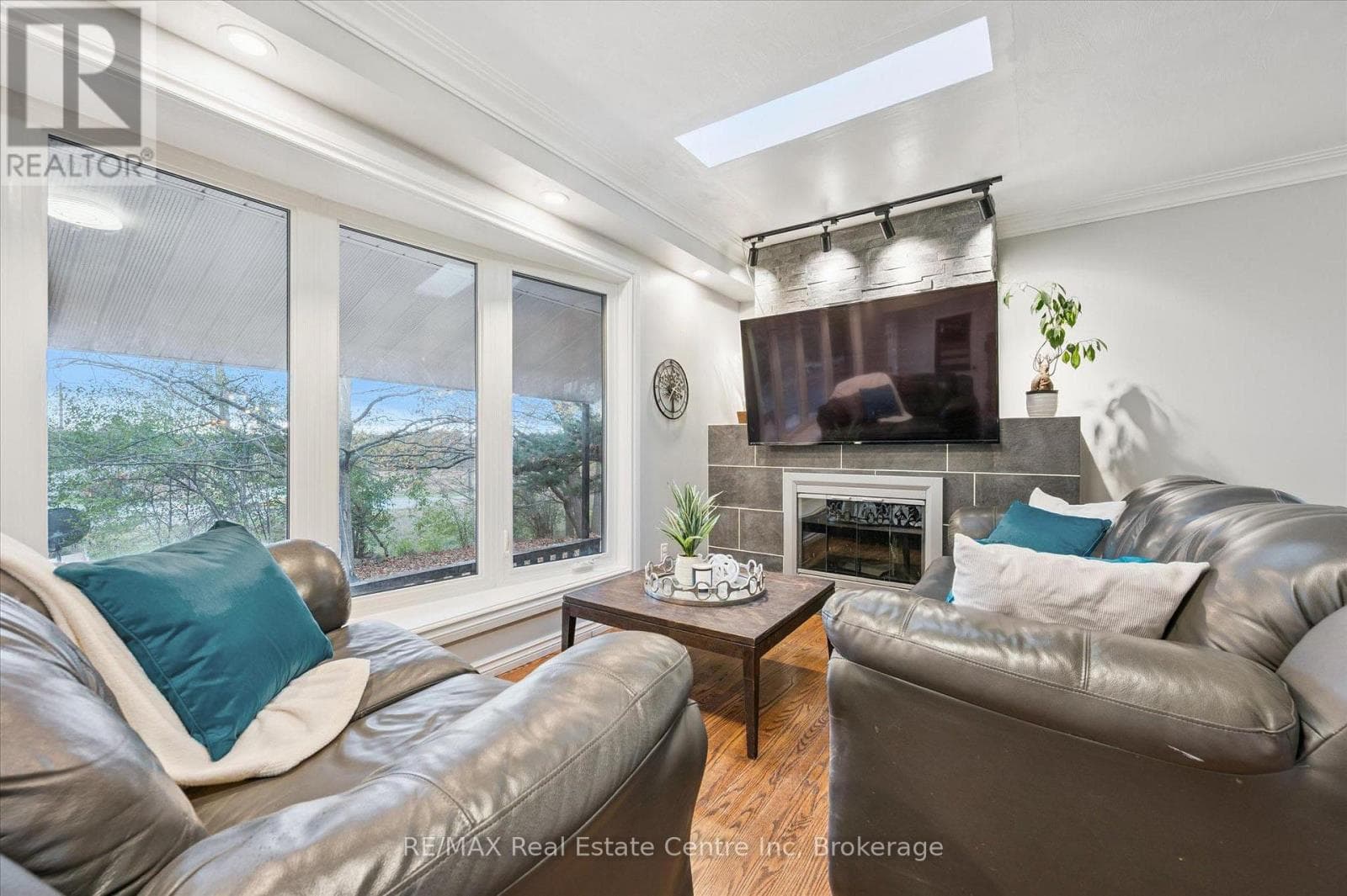 500 WATSON PARKWAY SOUTH, OnePoint — photo 2