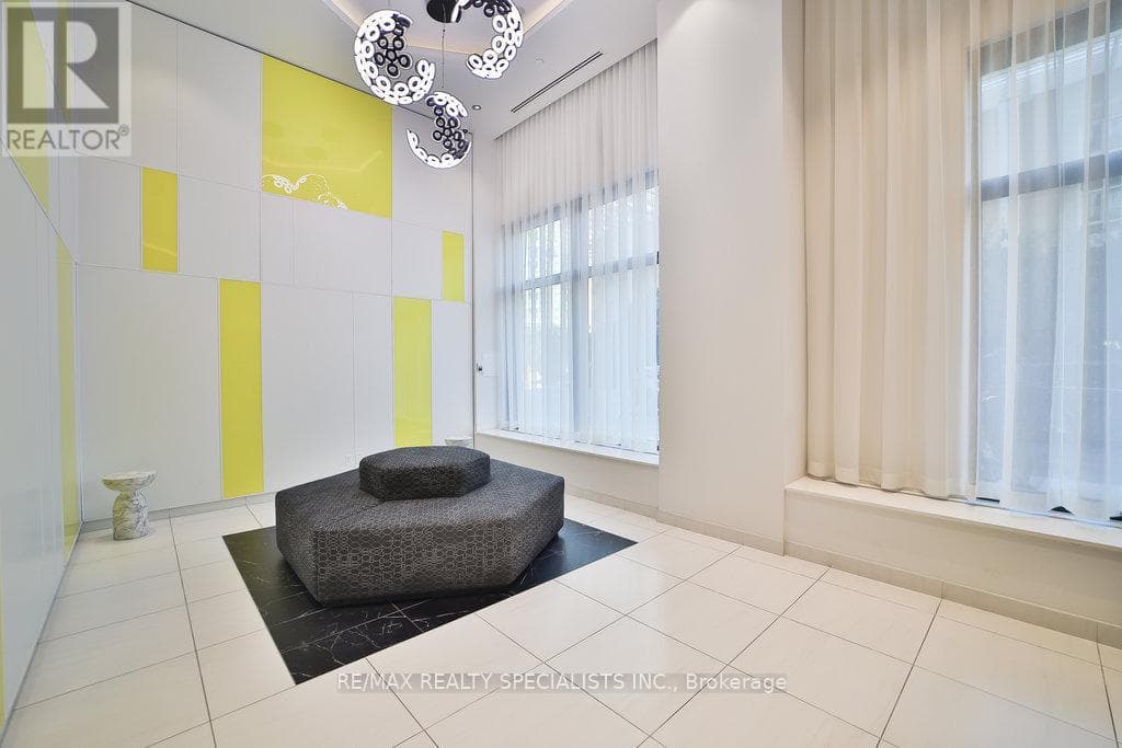 404 - 159 WELLESLEY STREET E, Toronto — photo 3